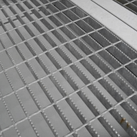 20FT x 8FT Gefahrstoffcontainer mit Gitterboden & Auffangwanne (Bunded Store)