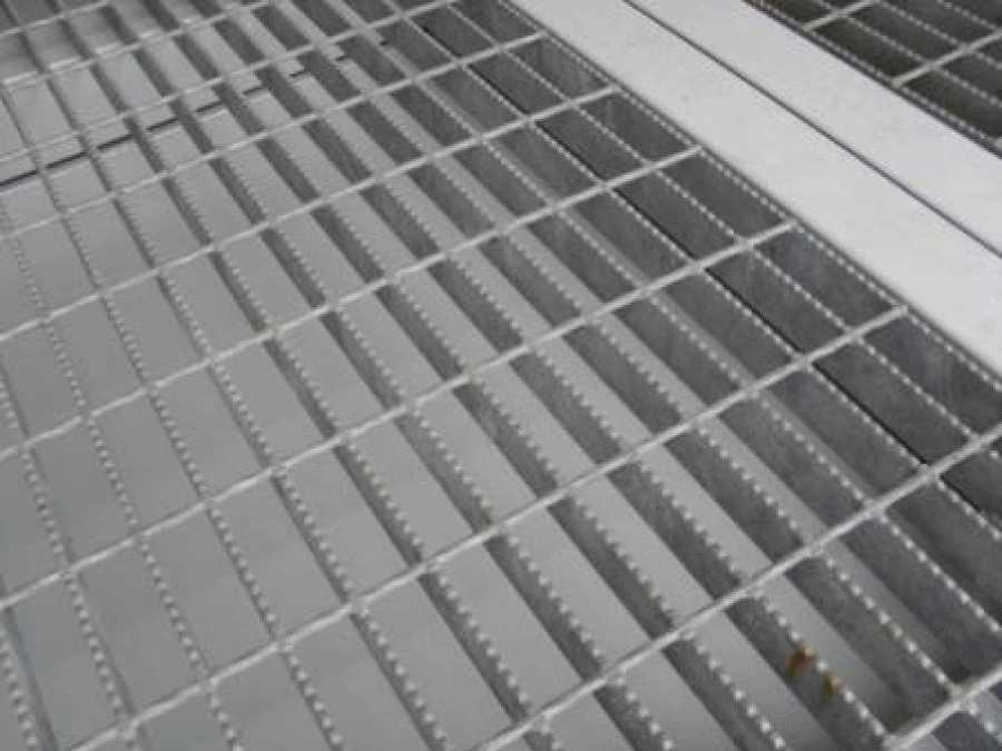 20FT X 8FT OPEN SIDE BUNDED OPEN MESH FLOOR STORE 3 20FT X 8FT OPEN SIDE BUNDED OPEN MESH FLOOR STORE